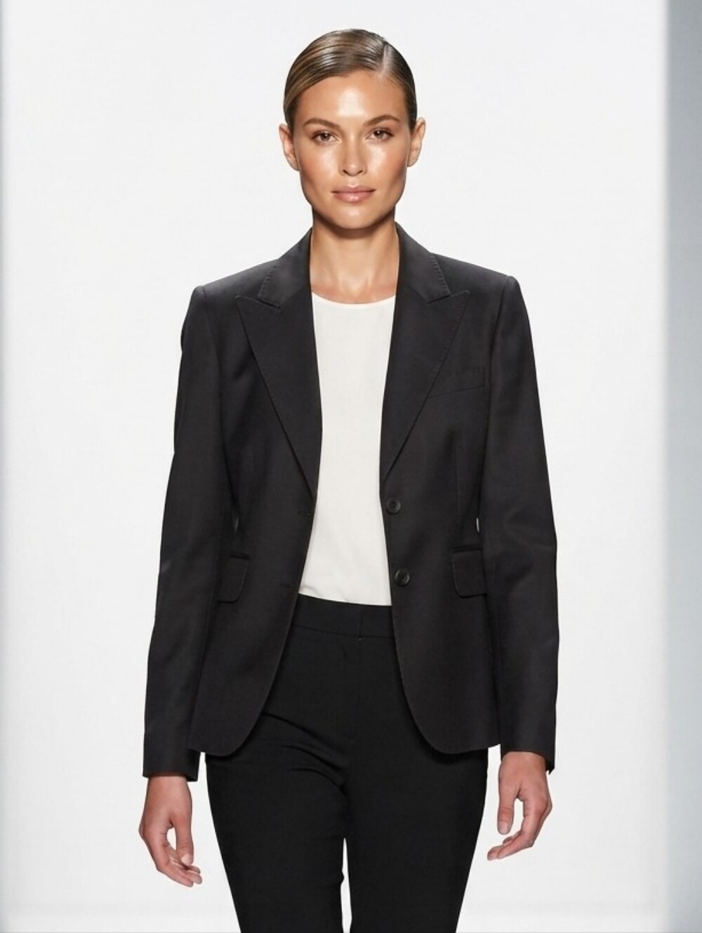 Banana Republic Women's Black Two-Button Blazer Classic Sartorial Style Sz 4